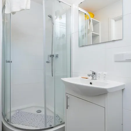 Centre Pleasant Apartment *